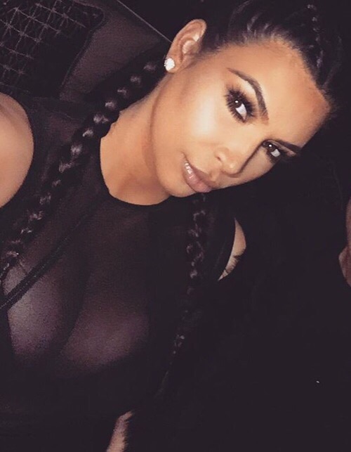 Kim Kardashian, rugată să schimbe numele liniei de lenjerie